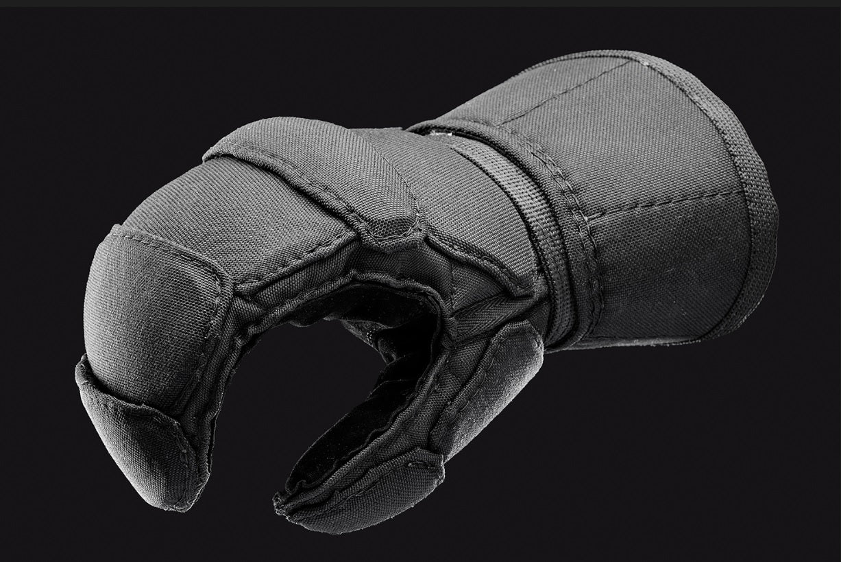 Sabre Gloves Black Knight
