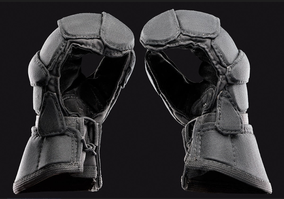 Sabre Gloves Black Knight