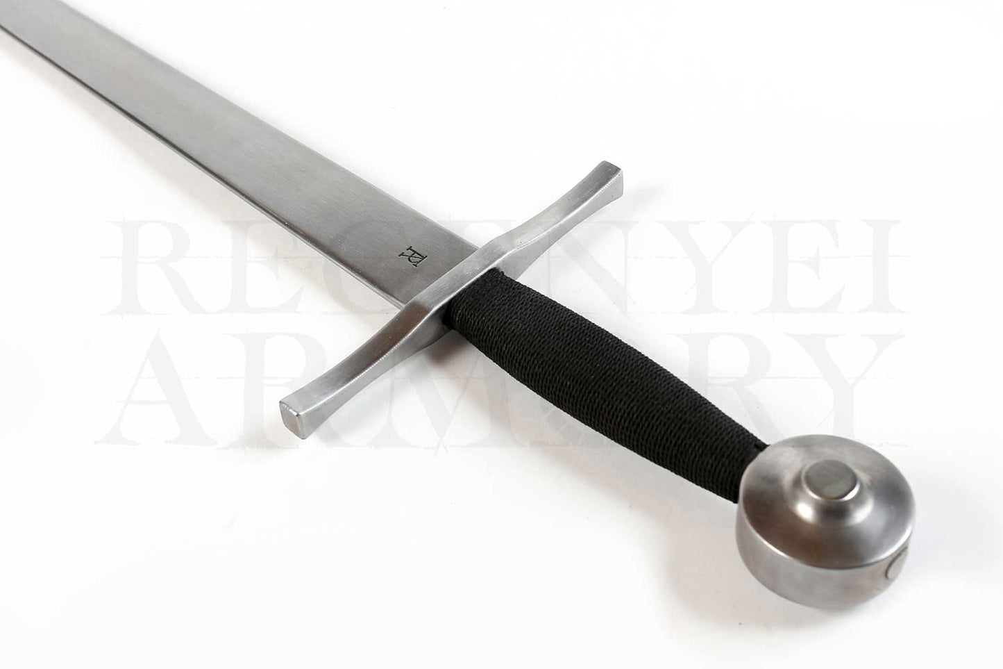 Arming sword